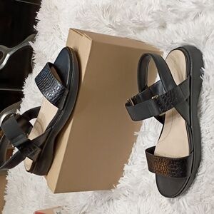 Cole Haan Grandzero 360 Black Women's Sandals with Textured Straps SZ 10